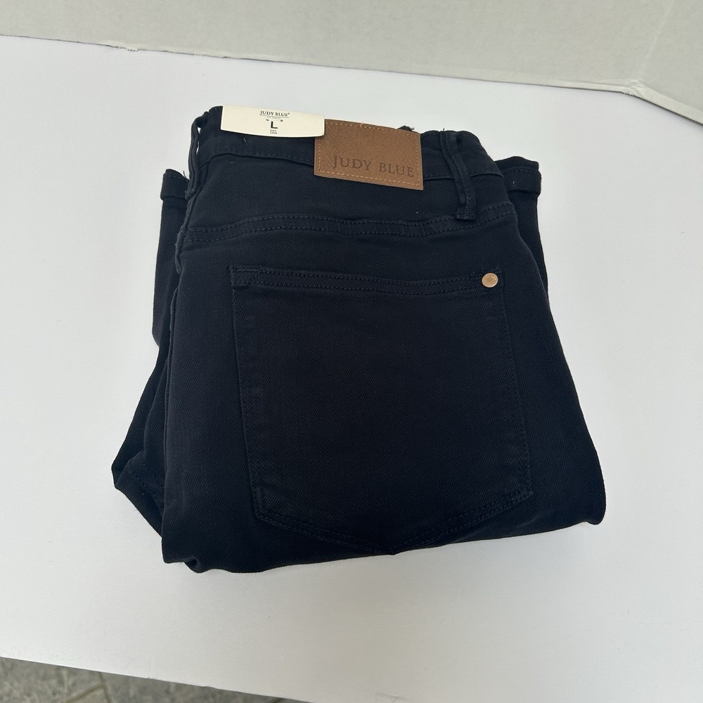 Judy Blue NWT Navy Hi-Rise Tummy Control Bermuda Short Size Large Style #150270